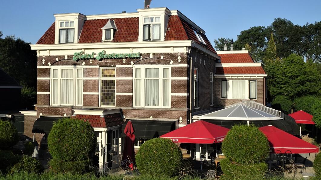 Hotel Van der Valk in Zuidoostbeemster, voorzijde